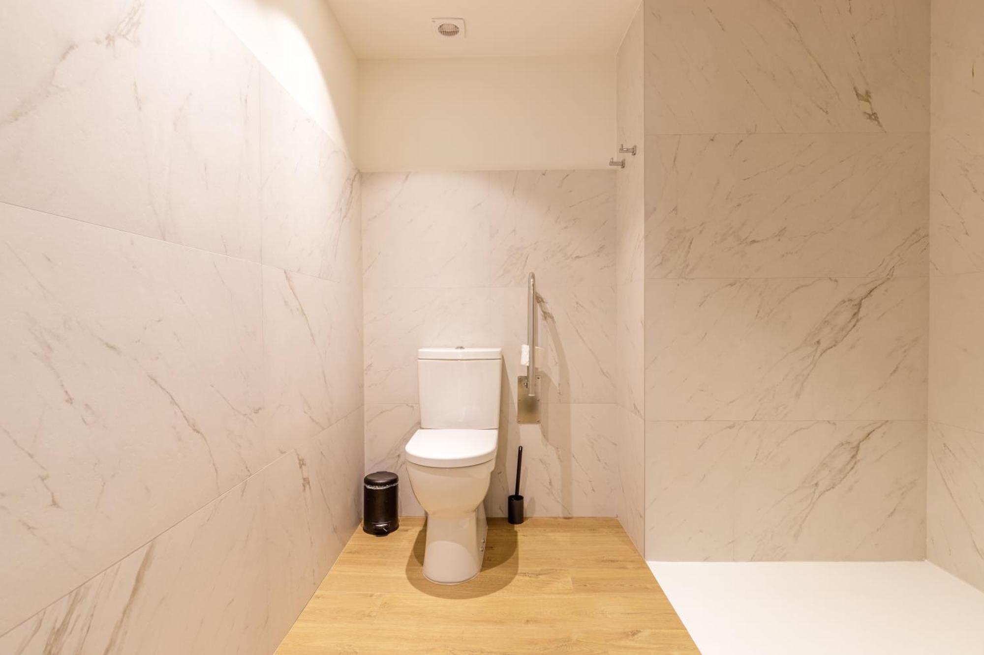 Palacio Vegafuente By Caleta Homes Appartement